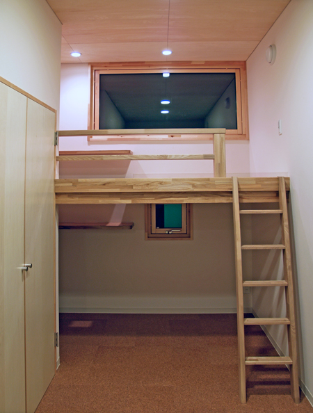 家族を育む家 子供部屋ロフト写真