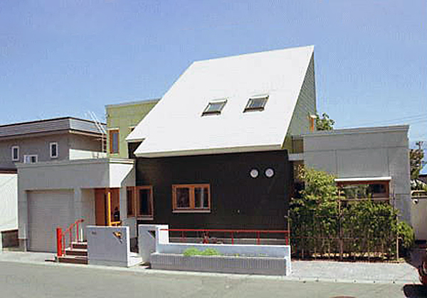 Eyestop House in Aomori　外観正面写真